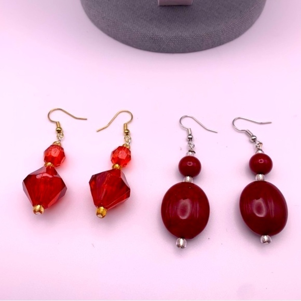 Set of Two NWOT Vibrant Speckled Red Long Beaded Dangle Earrings